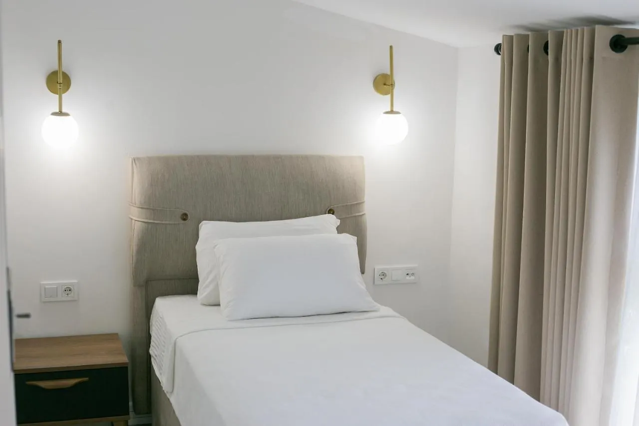 Felix Mare Hotel السليمية